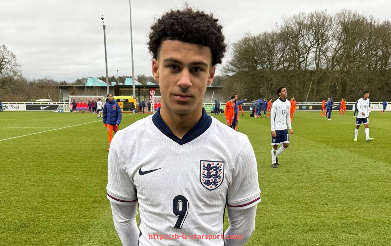 星空体育app-世俱杯历届胜负统计数据大全